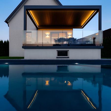 Platschberg Urban Hideaway - Stilvolles Ferienhaus Mit Pool An Der Weinstrasse Berghausen Номер фото